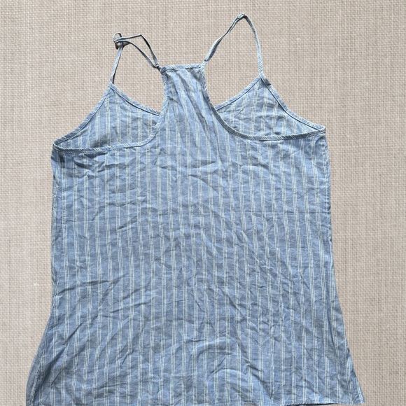J. Crew Lightweight Tank Top size 10 - Picture 2 of 3